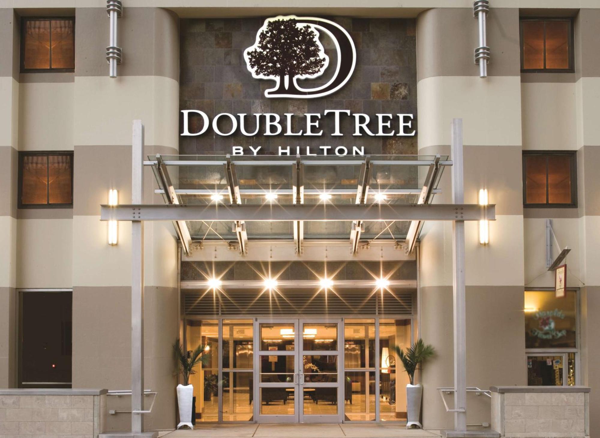 Doubletree By Hilton Hotel & Suites Pittsburgh Downtown Exterior foto